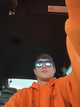 Snapshot of bigdckstud chatting on 02/12/26, 04:29 bigdckstud online show from 02/12/26, 04:29