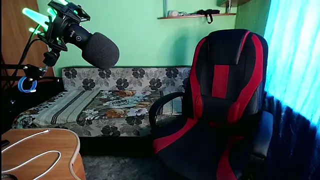 fameboyboo online show from 11/24/25, 07:30