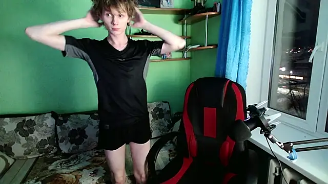 fameboyboo online show from 12/18/25, 02:43