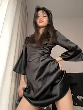 Snapshot of DesiredHoney chatting on 02/15/25, 11:06 DesiredHoney online show from 02/15/25, 11:06