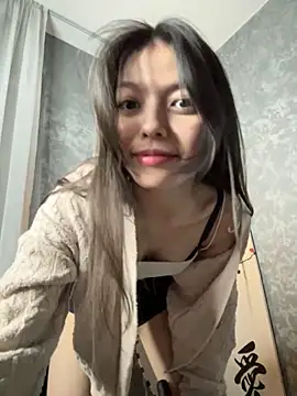 Snapshot of DesiredHoney chatting on 03/08/25, 05:11 DesiredHoney online show from 03/08/25, 05:11