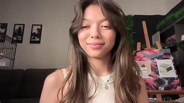 Snapshot of DesiredHoney chatting on 09/25/25, 04:24 DesiredHoney online show from 09/25/25, 04:24