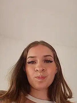 Alicia barbie online show from 02/05/25, 12:38