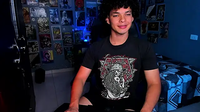 Snapshot of soy_ian_ chatting on 03/06/25, 12:43 soy ian online show from 03/06/25, 12:43