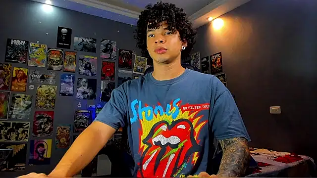 Snapshot of soy_ian_ chatting on 09/29/25, 02:23 soy ian online show from 09/29/25, 02:23