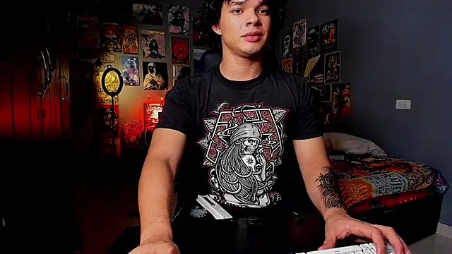 Snapshot of soy_ian_ chatting on 03/20/25, 02:51 soy ian online show from 03/20/25, 02:51