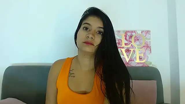 Snapshot of anahi__s chatting on 03/05/25, 04:45 anahi s online show from 03/05/25, 04:45