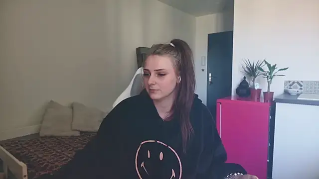 ce leste   online show from 04/14/26, 11:59