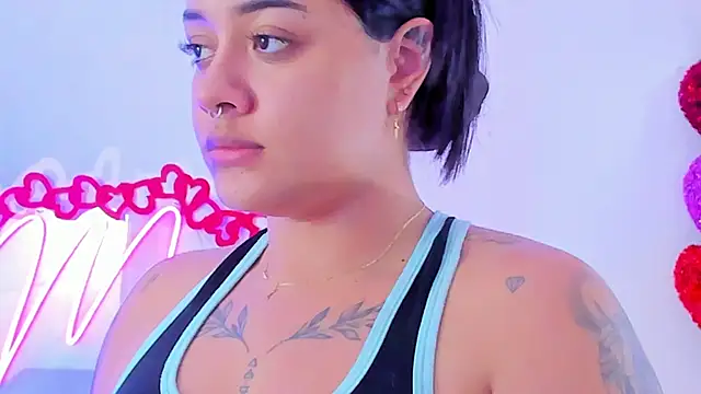 MaddyParisi online show from 02/23/25, 09:05