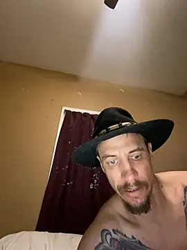 Snapshot of Highfrog1 chatting on 05/26/26, 08:18 Highfrog1 online show from 05/26/26, 08:18
