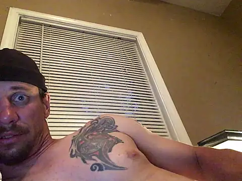 Snapshot of Highfrog1 chatting on 06/18/26, 02:32 Highfrog1 online show from 06/18/26, 02:32
