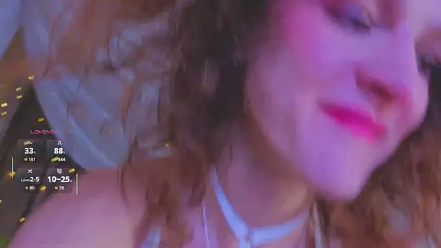 Snapshot of Soo_dreamy chatting on 10/16/25, 01:25 Soo dreamy online show from 10/16/25, 01:25