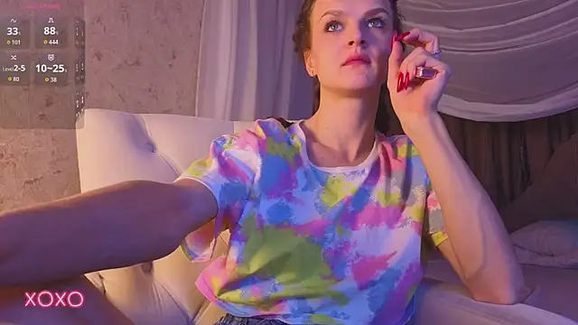 Snapshot of Soo_dreamy chatting on 11/13/25, 01:31 Soo dreamy online show from 11/13/25, 01:31