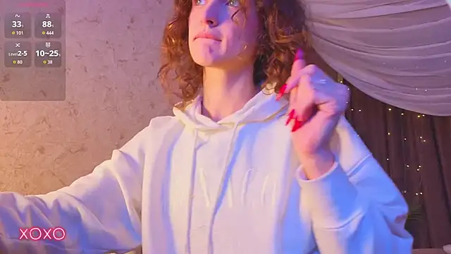 Snapshot of Soo_dreamy chatting on 11/16/25, 01:21 Soo dreamy online show from 11/16/25, 01:21