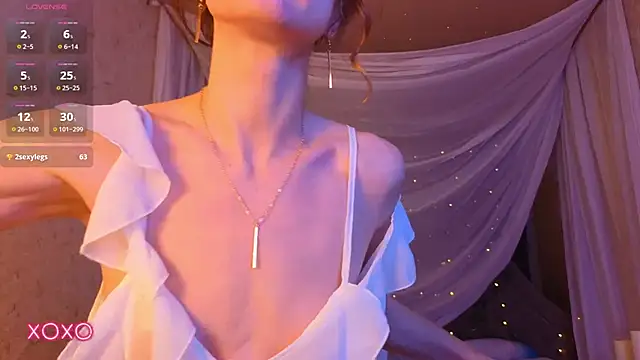 Snapshot of Soo_dreamy chatting on 11/08/25, 01:31 Soo dreamy online show from 11/08/25, 01:31