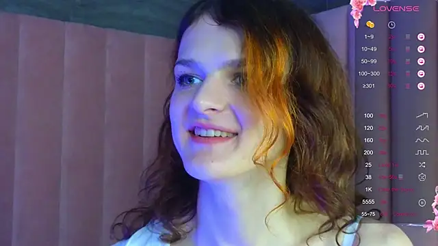 Snapshot of Soo_dreamy chatting on 01/05/25, 04:36 Soo dreamy online show from 01/05/25, 04:36