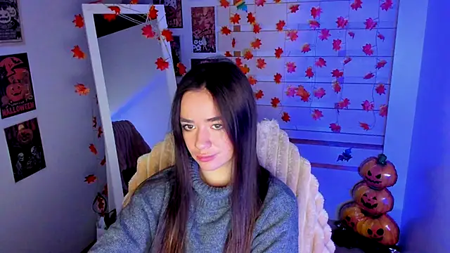 Bella XO online show from 11/18/25, 07:44