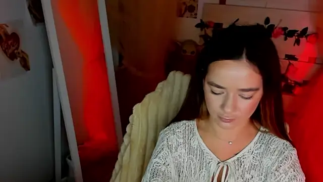 Bella XO online show from 07/03/26, 12:00