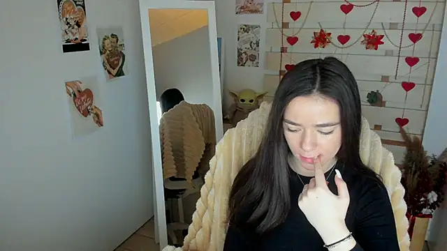 Bella XO online show from 03/12/26, 07:45