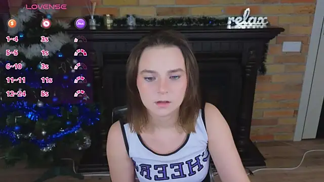 Snapshot of Ellie_Sunset chatting on 01/15/26, 02:20 Ellie Sunset online show from 01/15/26, 02:20