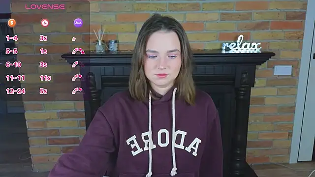 Snapshot of Ellie_Sunset chatting on 02/14/26, 08:14 Ellie Sunset online show from 02/14/26, 08:14