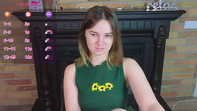 Snapshot of Ellie_Sunset chatting on 07/11/26, 08:25 Ellie Sunset online show from 07/11/26, 08:25