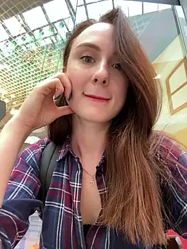 Snapshot of Dina_Tease chatting on 03/10/25, 09:12 Dina Tease online show from 03/10/25, 09:12