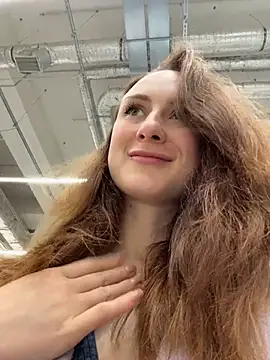 Snapshot of Dina_Tease chatting on 10/10/25, 01:12 Dina Tease online show from 10/10/25, 01:12