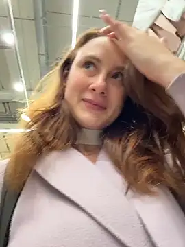 Snapshot of Dina_Tease chatting on 09/28/25, 12:45 Dina Tease online show from 09/28/25, 12:45