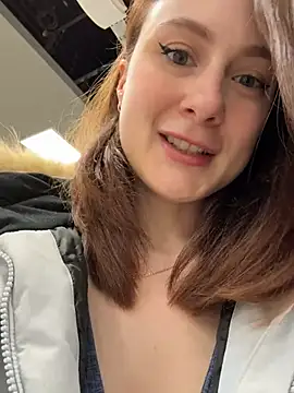 Snapshot of Dina_Tease chatting on 02/19/26, 11:07 Dina Tease online show from 02/19/26, 11:07