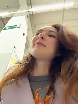 Snapshot of Dina_Tease chatting on 10/06/25, 12:50 Dina Tease online show from 10/06/25, 12:50