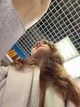 Snapshot of Dina_Tease chatting on 10/27/25, 01:12 Dina Tease online show from 10/27/25, 01:12