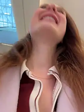 Snapshot of Dina_Tease chatting on 10/03/25, 12:50 Dina Tease online show from 10/03/25, 12:50