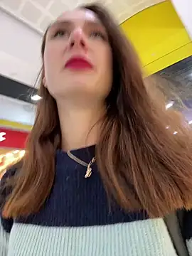 Snapshot of Dina_Tease chatting on 01/07/25, 09:18 Dina Tease online show from 01/07/25, 09:18