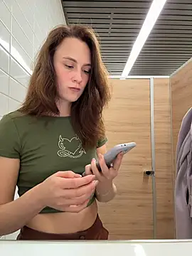 Snapshot of Dina_Tease chatting on 10/20/25, 12:49 Dina Tease online show from 10/20/25, 12:49