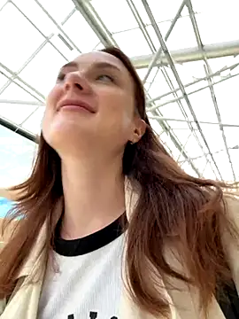 Snapshot of Dina_Tease chatting on 09/12/25, 11:10 Dina Tease online show from 09/12/25, 11:10