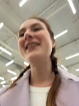 Snapshot of Dina_Tease chatting on 10/23/25, 11:53 Dina Tease online show from 10/23/25, 11:53