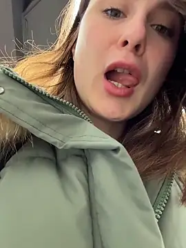 Snapshot of Dina_Tease chatting on 02/05/26, 01:29 Dina Tease online show from 02/05/26, 01:29