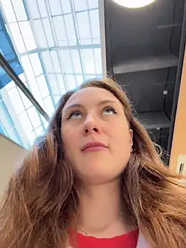 Snapshot of Dina_Tease chatting on 10/13/25, 12:40 Dina Tease online show from 10/13/25, 12:40