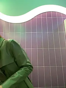 Snapshot of Dina_Tease chatting on 12/19/24, 12:12 Dina Tease online show from 12/19/24, 12:12