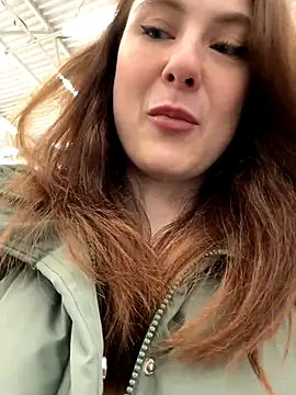 Snapshot of Dina_Tease chatting on 11/19/25, 12:49 Dina Tease online show from 11/19/25, 12:49