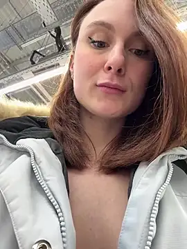 Snapshot of Dina_Tease chatting on 01/14/26, 02:09 Dina Tease online show from 01/14/26, 02:09