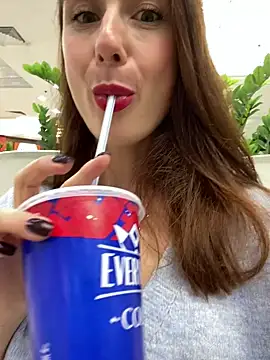 Snapshot of Dina_Tease chatting on 01/13/25, 09:19 Dina Tease online show from 01/13/25, 09:19