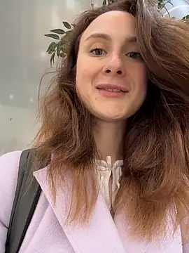 Snapshot of Dina_Tease chatting on 10/24/25, 09:19 Dina Tease online show from 10/24/25, 09:19