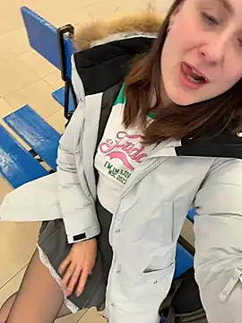 Snapshot of Dina_Tease chatting on 02/23/26, 11:44 Dina Tease online show from 02/23/26, 11:44