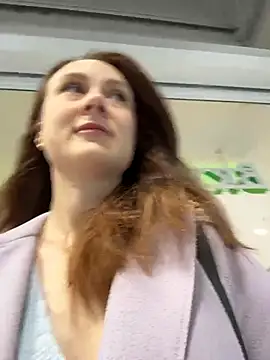 Snapshot of Dina_Tease chatting on 09/24/25, 12:44 Dina Tease online show from 09/24/25, 12:44