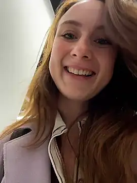 Snapshot of Dina_Tease chatting on 10/11/25, 12:50 Dina Tease online show from 10/11/25, 12:50