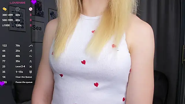 OdetteHarwick online show from 11/06/25, 07:56