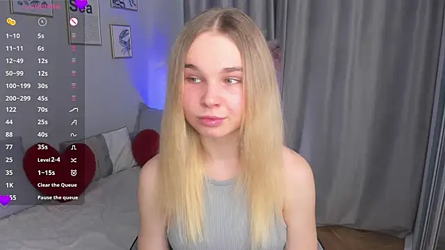 OdetteHarwick online show from 11/04/25, 08:07