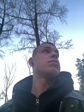 pretty roman online show from 04/14/26, 03:17